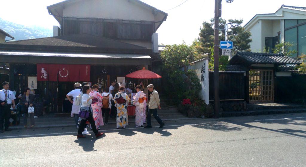 GuidaGiappone guida Giappone Kyoto Arashiyama negozio 016